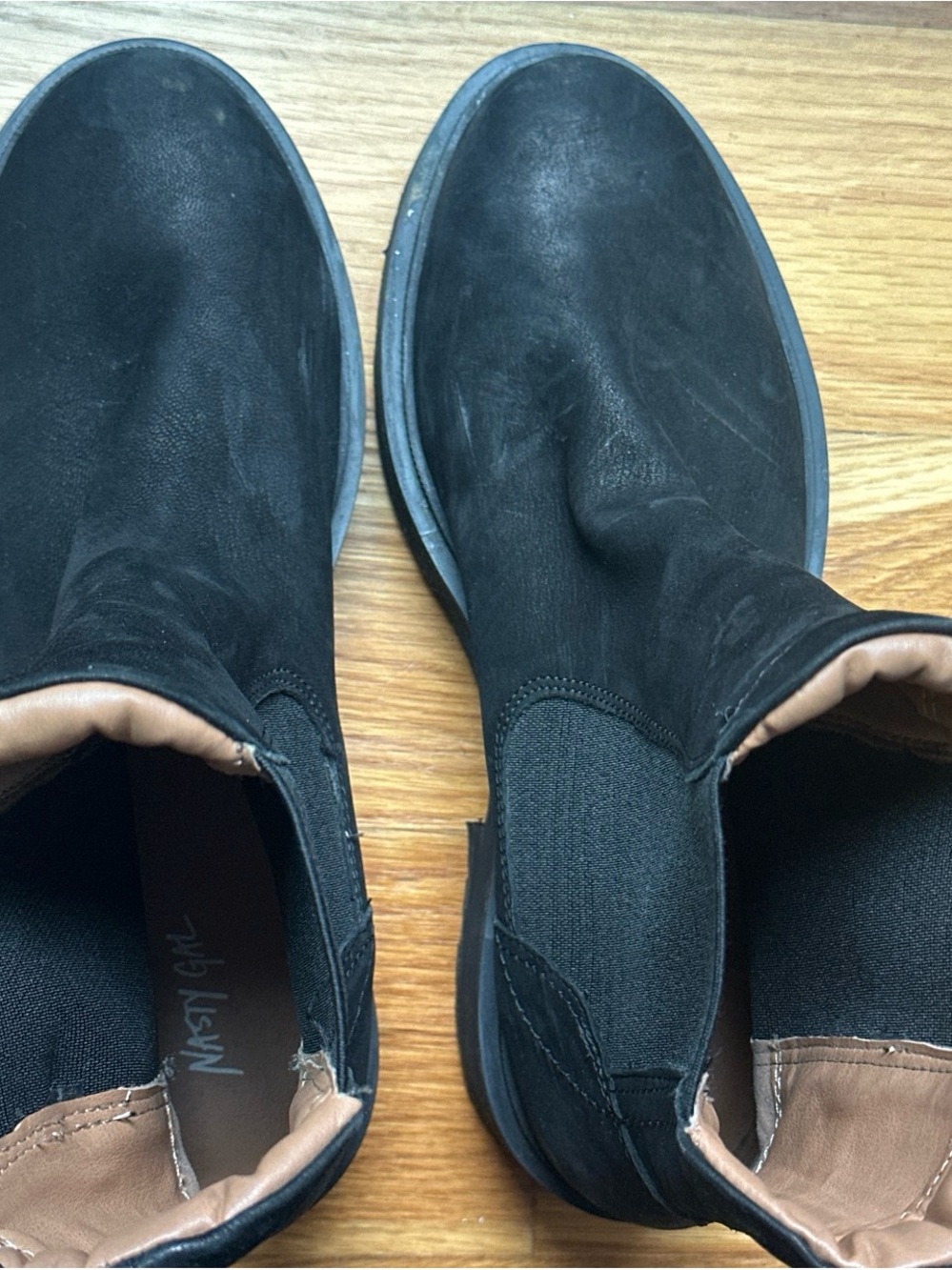 Black Slip-On Nasty Gal Chelsea Boots 7.5